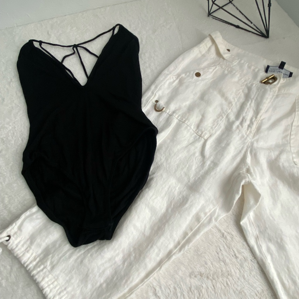 Black Strappy V-Neck Women's One-Piece bodysuit - Picture 8 of 8